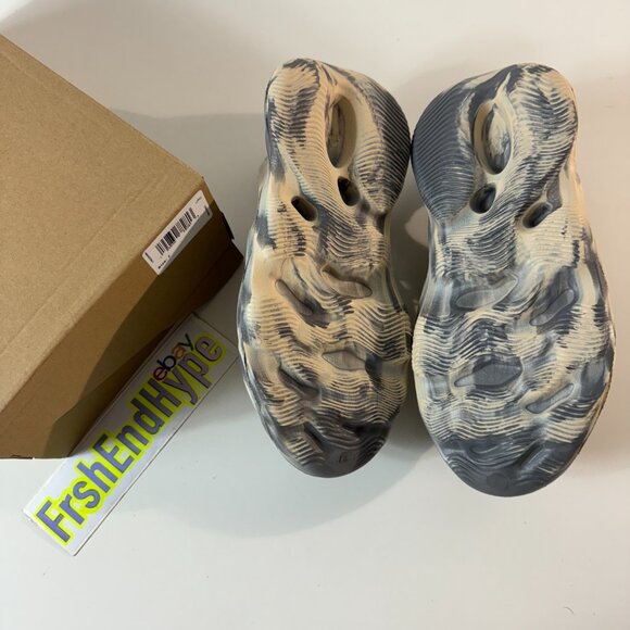 Adidas Yeezy Foam RNR MX Moon Grey Mens Size 7 NEW in Box - Picture 9 of 10